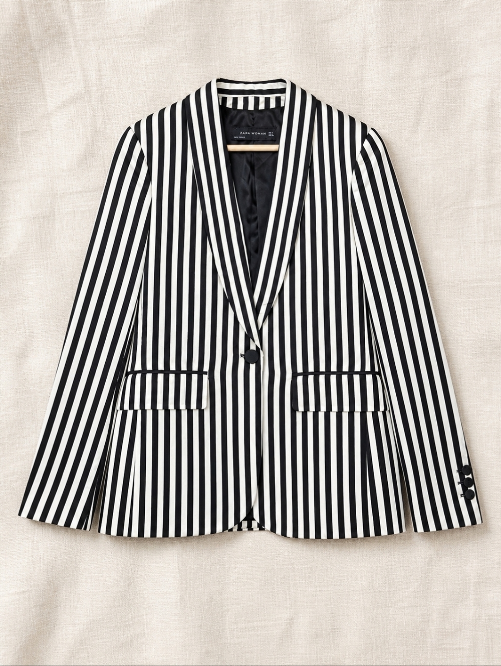Zara Striped Blazer Black White Vertical Stripe Tailored Chic Office Silky